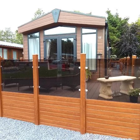 12 Burnside Lodge Auchterarder Bagian luar foto