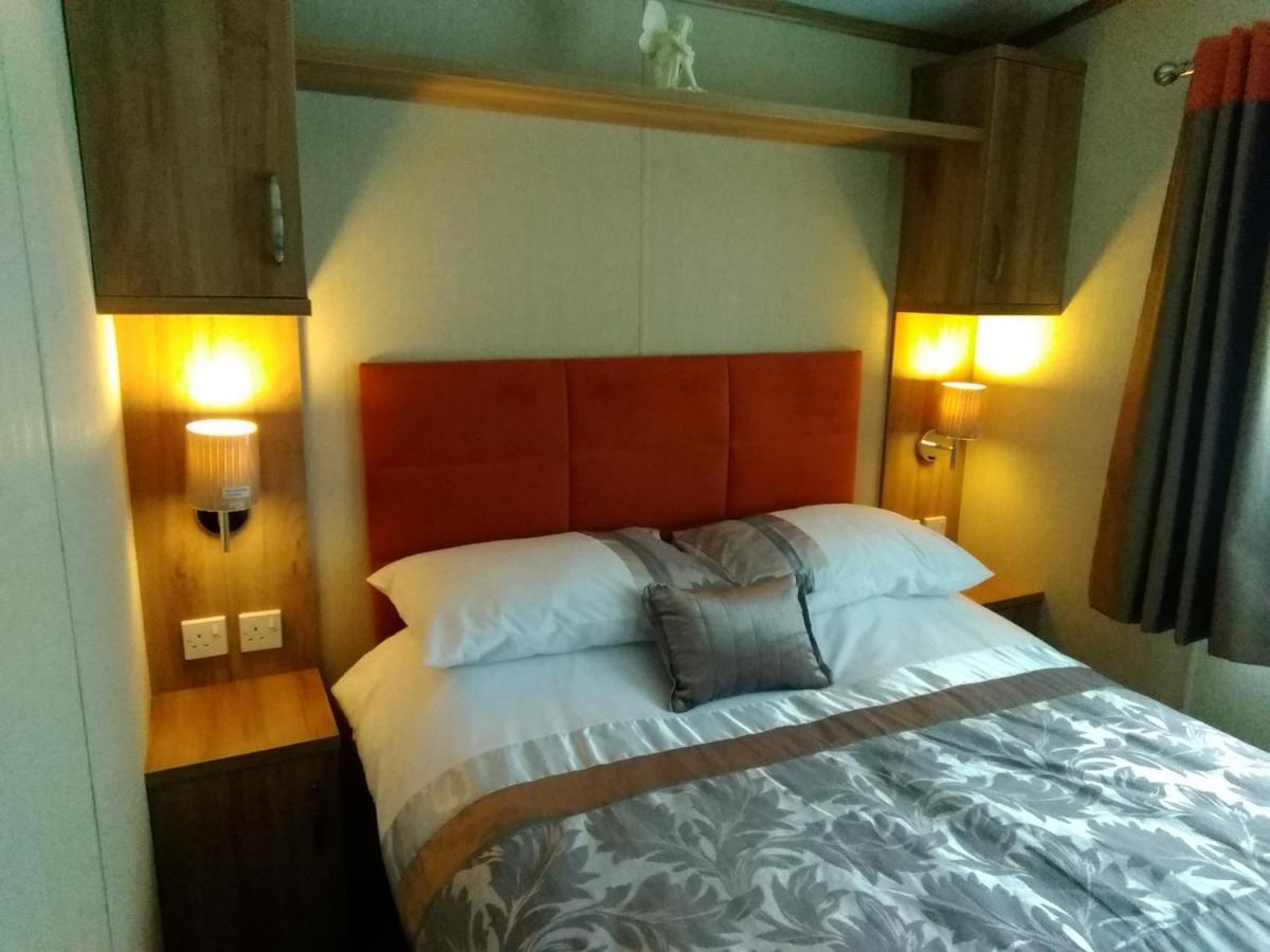 12 Burnside Lodge Auchterarder Bagian luar foto